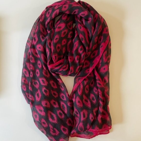 Chic by JACOB Red & Black Leopard Print Shear Scarf ~ NWOT - Picture 2 of 11
